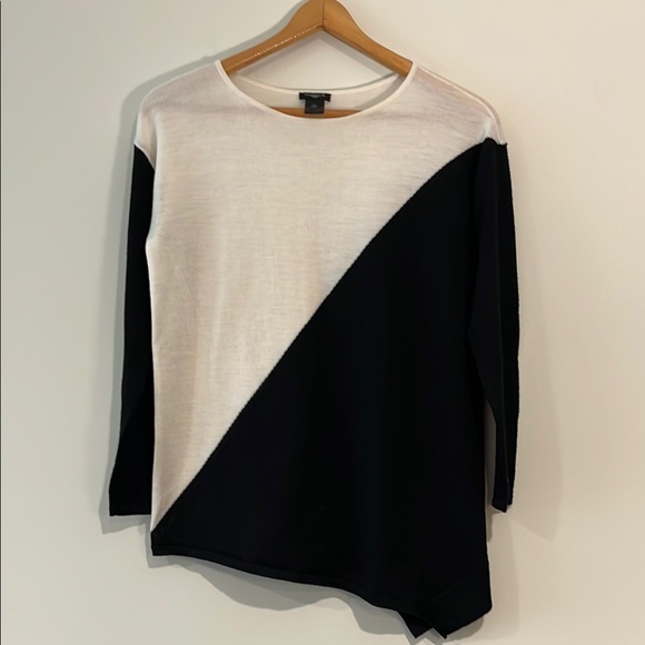 Ann Taylor Sweaters - ANN TAYLOR Asymmetrical Wool Crew Sweater Lightweight Black Ivory Women’s Small